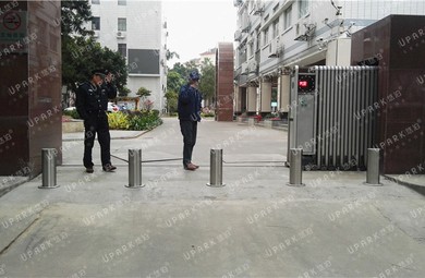 Bollard Accessories Guide: LED Lights, Reflective Strips and Control Systems