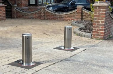 How Automatic Bollards Protect Commercial Streets and Shopping Districts