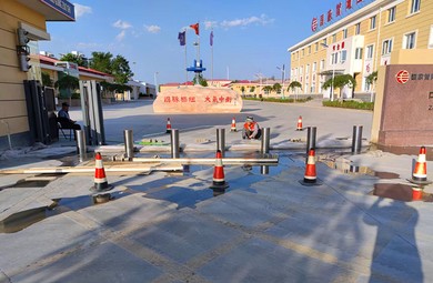 Bollard Operation During Power Outages: Battery Backup vs Manual Override