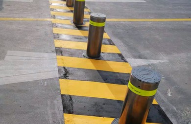 Market Day, Car-Free: How Bollards Keep Public Markets Safe for Foot Traffic