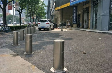 PAS 68 vs IWA 14 vs ASTM F2656: Which Bollard Standard Do You Need?