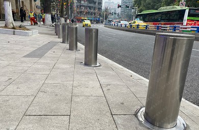 Automatic Bollards Iceland: Driveway Security for Reykjavik Luxury Homes and Arctic Coastal Estates